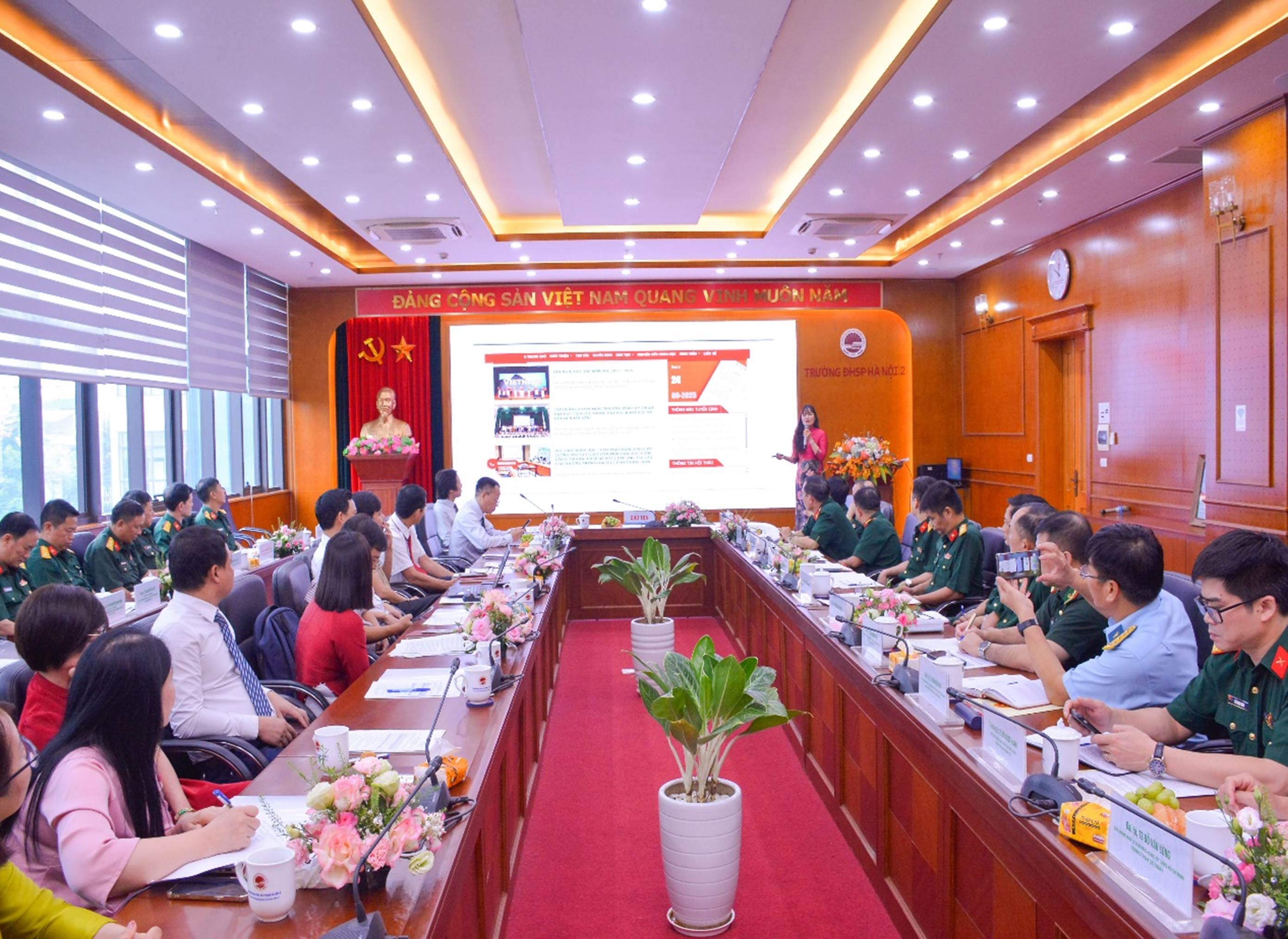 A group of people sitting at a table

AI-generated content may be incorrect.