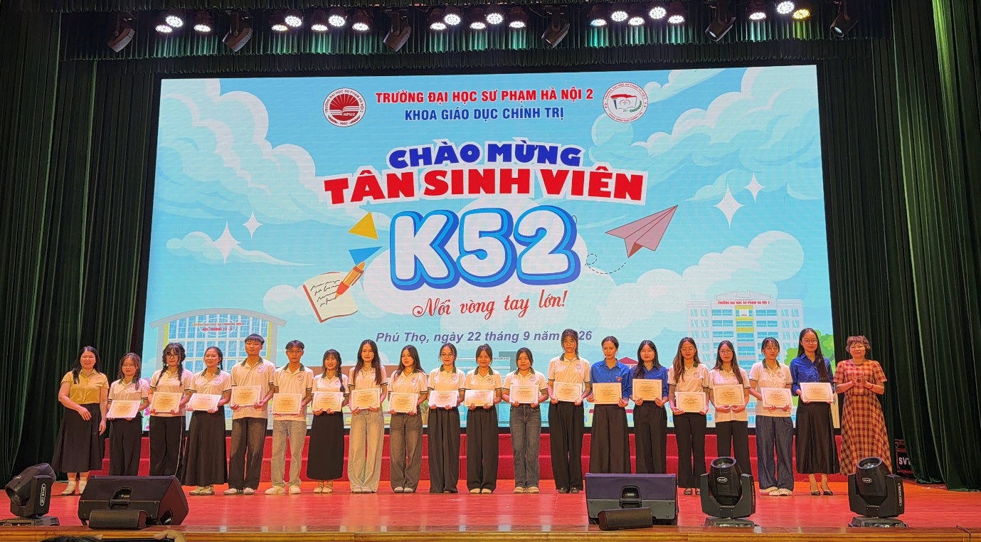 <b>Chào Tân Sinh Viên K52 – Khởi Đầu Hành Trình Mới Tại Mái Nhà Giáo Dục Chính Trị</b>