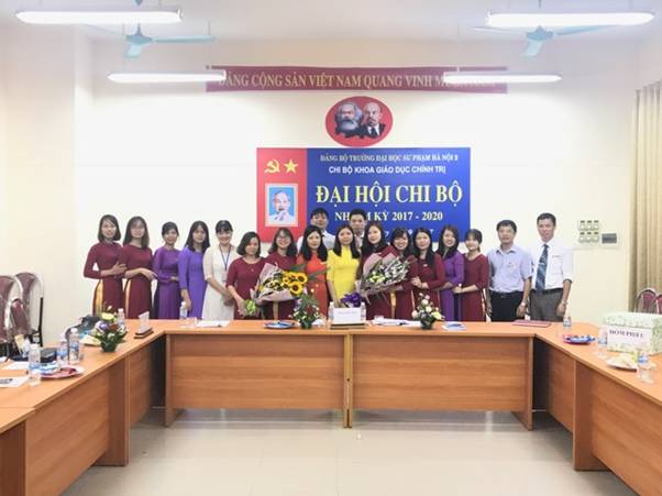 ĐẠI HỘI CHI BỘ KHOA GIÁO DỤC CHÍNH TRỊ NHIỆM KỲ 2017 - 2020